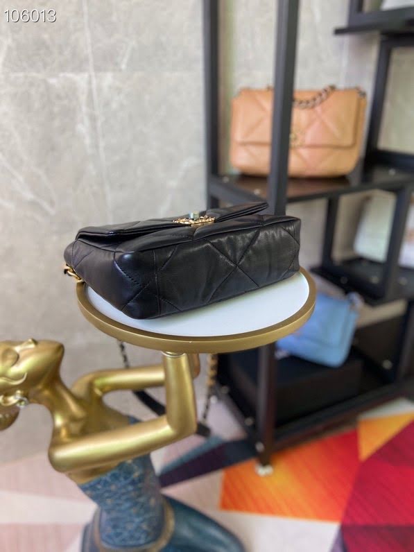 Chanel女包 香奈兒專櫃最新色款19口蓋包 Chanel經典黑色羊皮女包 AS1160  djc4306